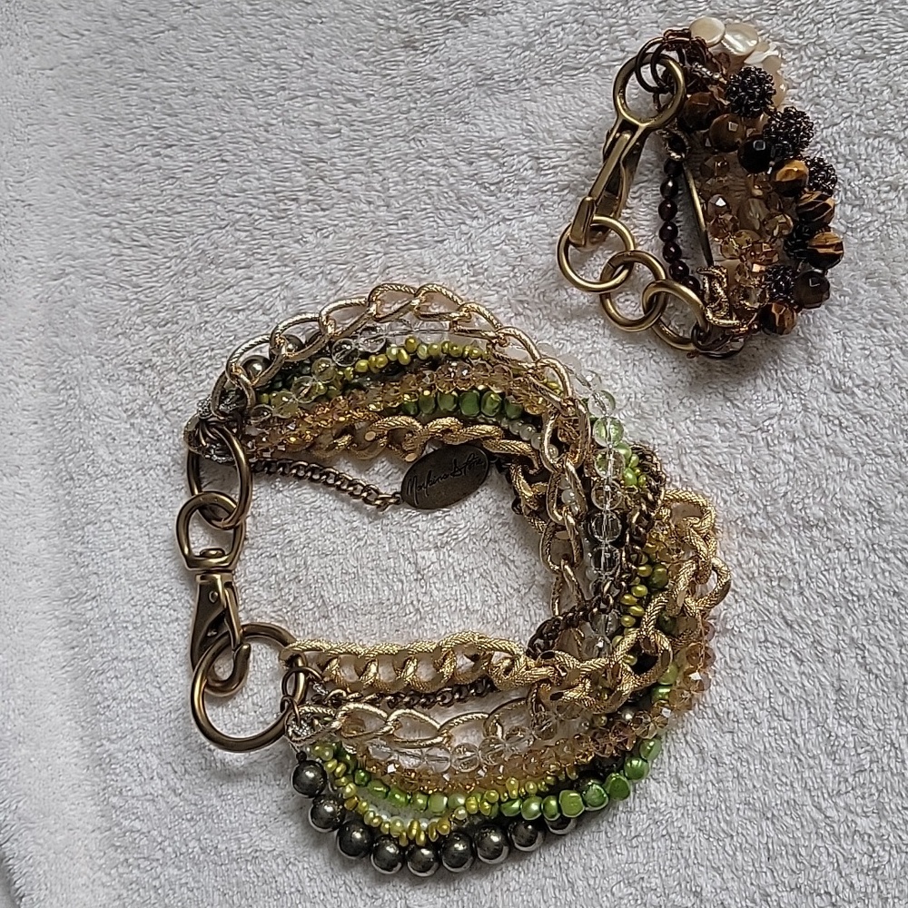 Multi-Strand Green and Gold Women's Necklace - No Brand
